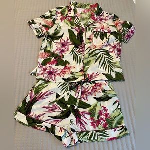 Tommy Bahama Pajama Set